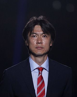 Myung-Bo Hong