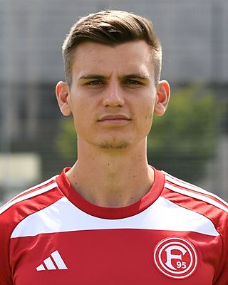 Yannik Engelhardt